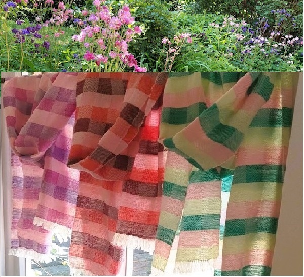 handgewebte Schals aus Merinowolle und Baumwolle